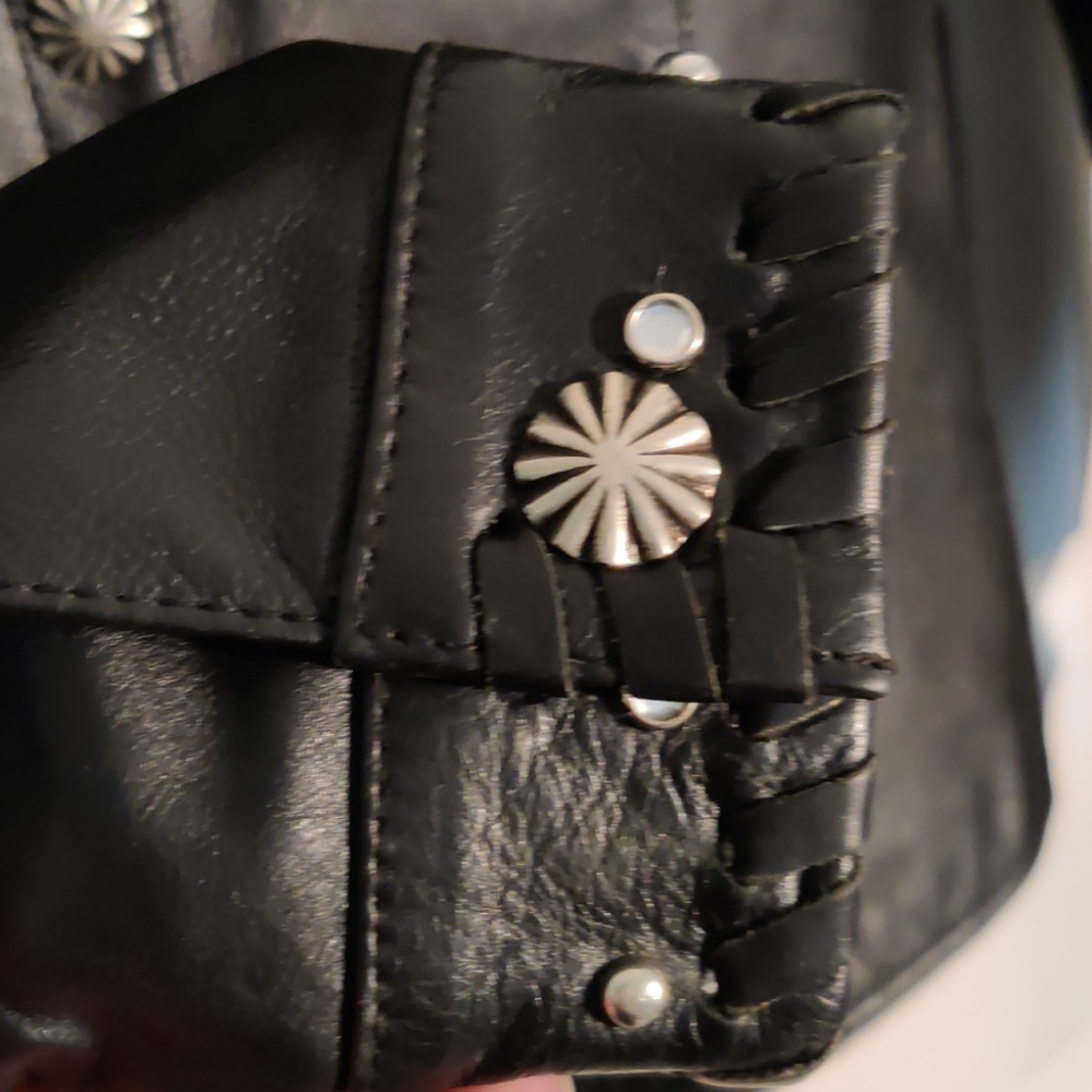 Black leather jacket - Picture 4 of 8